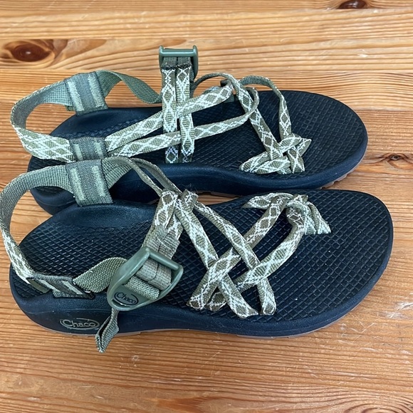 Chaco Cloud Strappy green beige tan Toe Outdoor Sandals size 7 - Picture 8 of 13